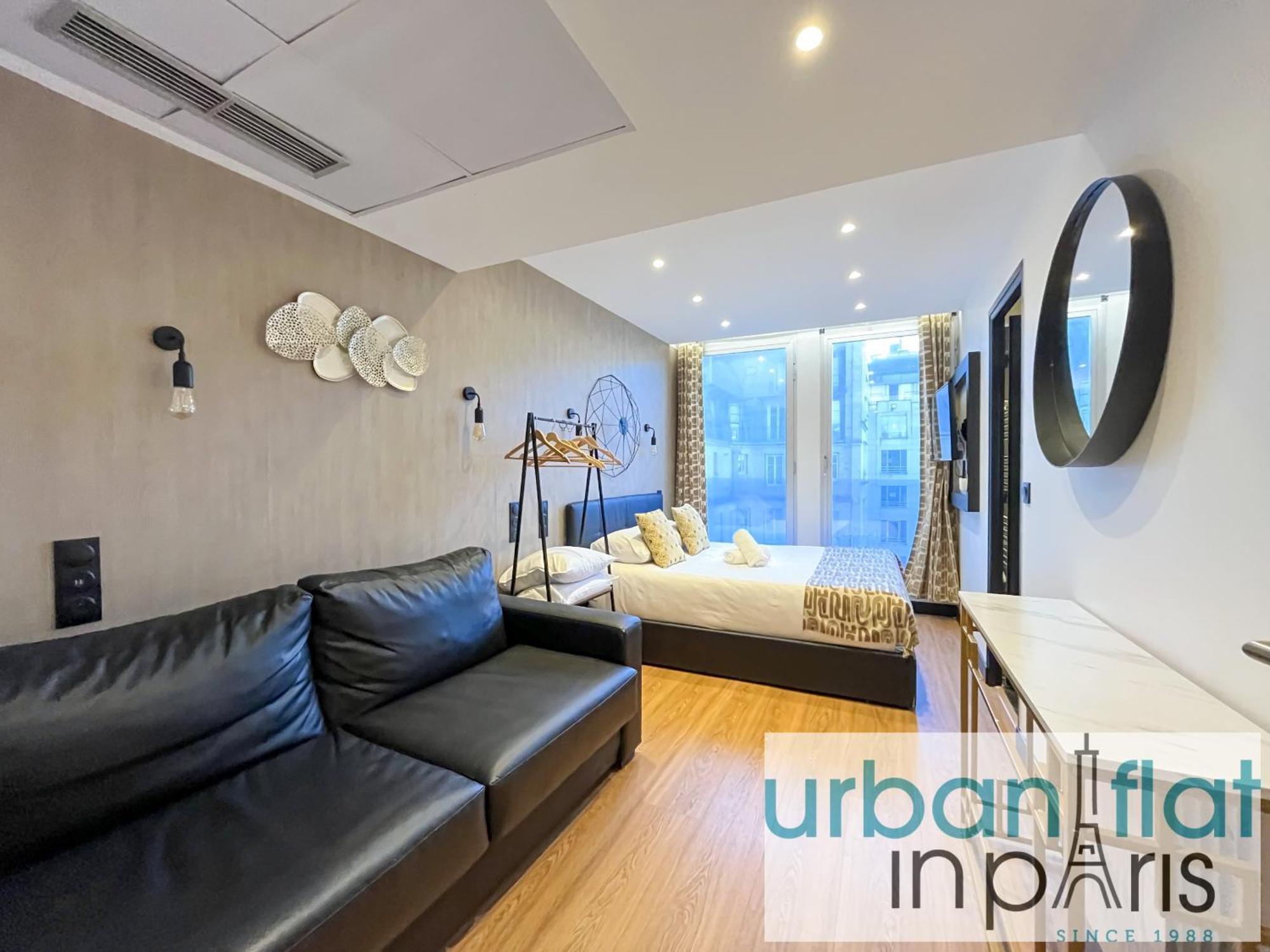 Urban Flat 128 - Beautiful 4 Bdr Flat Champs-elysees Appartement Parijs